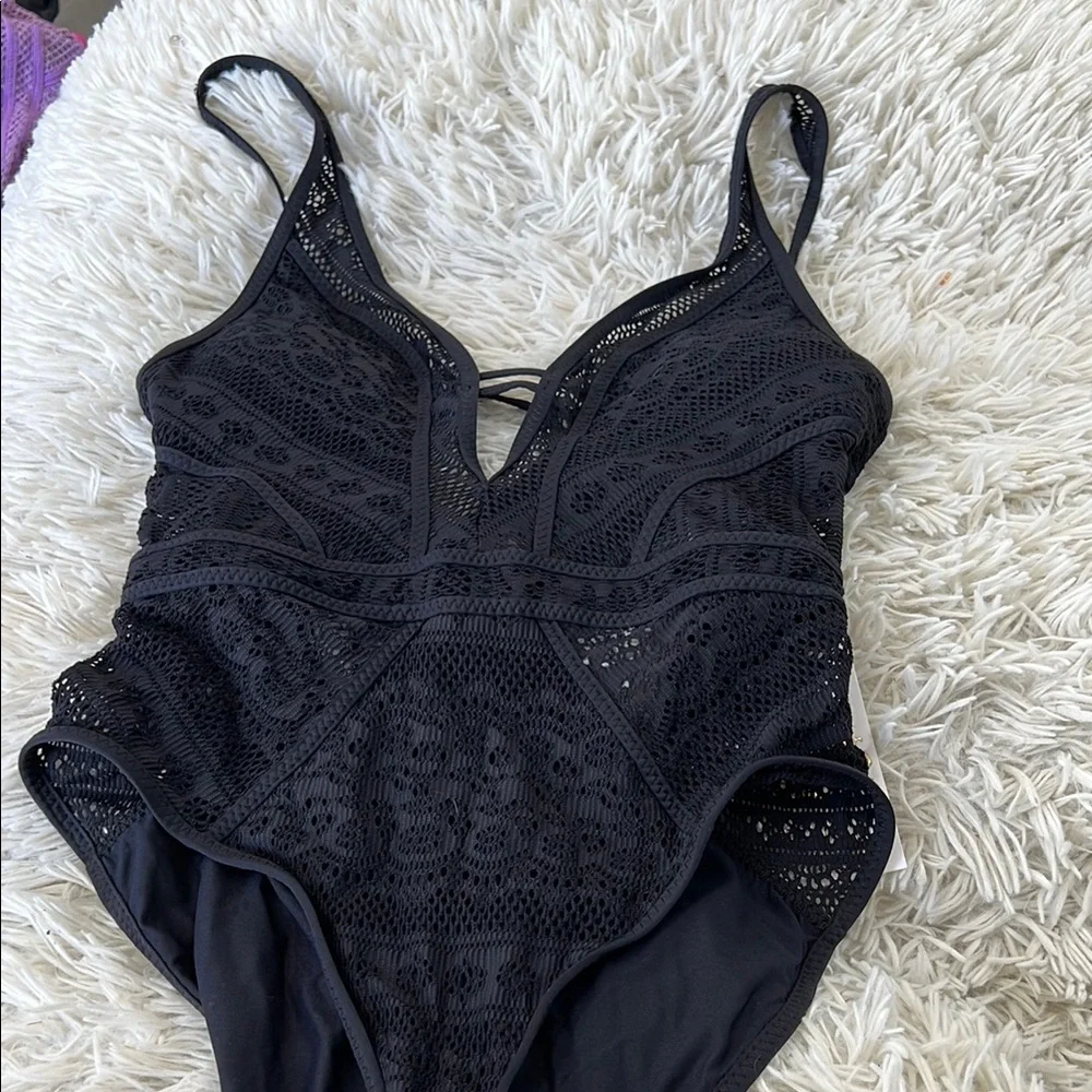 BECCA Color Play One Piece Swimsuit, Plunge Neck, Crochet, Bathing Suits black - Picture 4 of 10